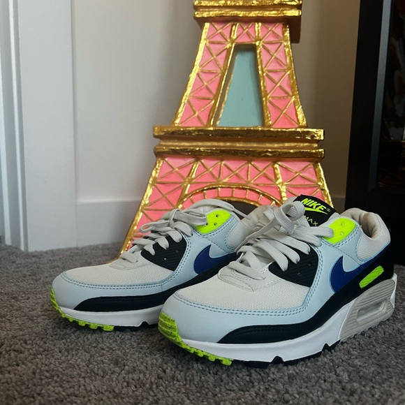 Nike Women’s Multicolor Air Max 90 shoes - Picture 1 of 4